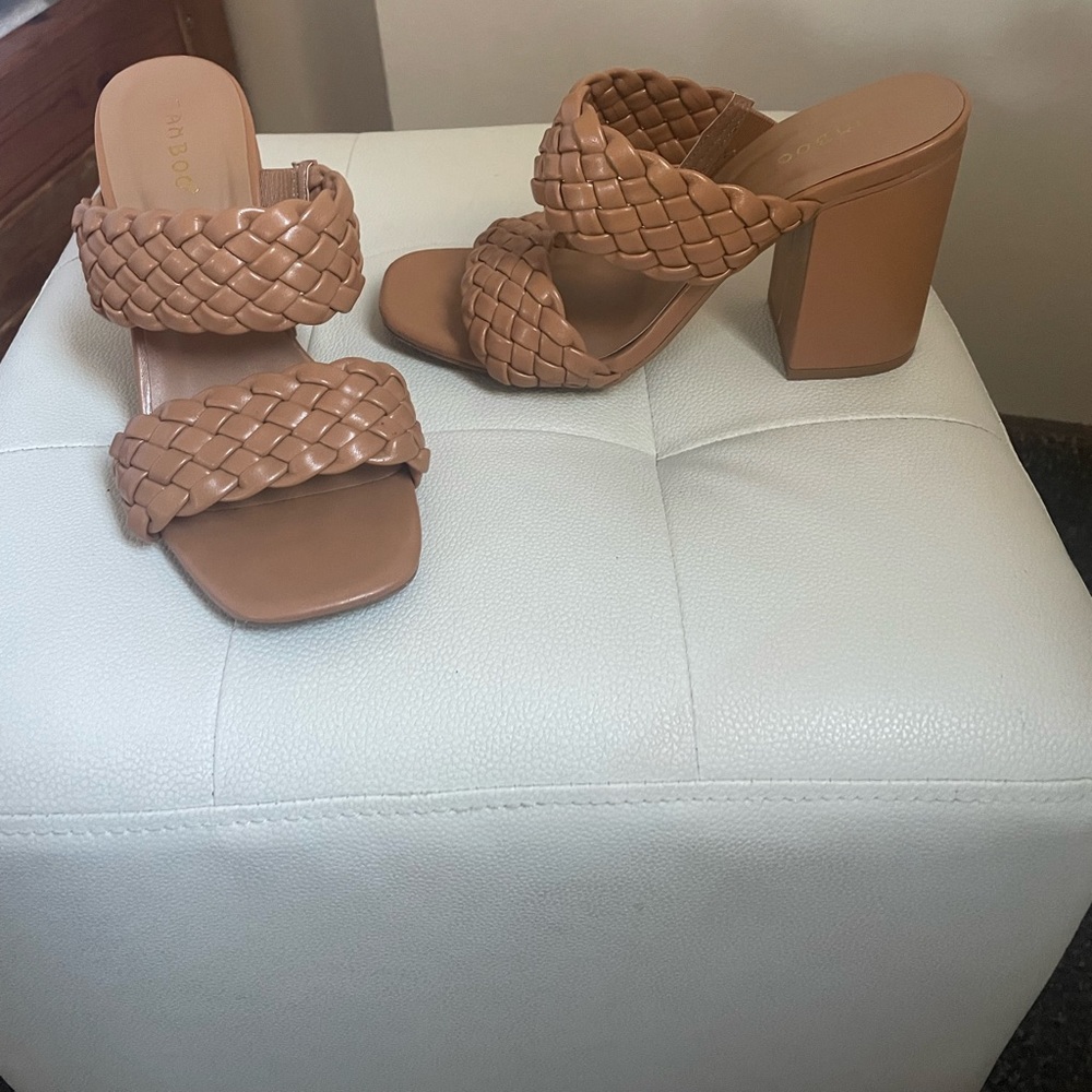 Tan Bamboo heels size 6.5